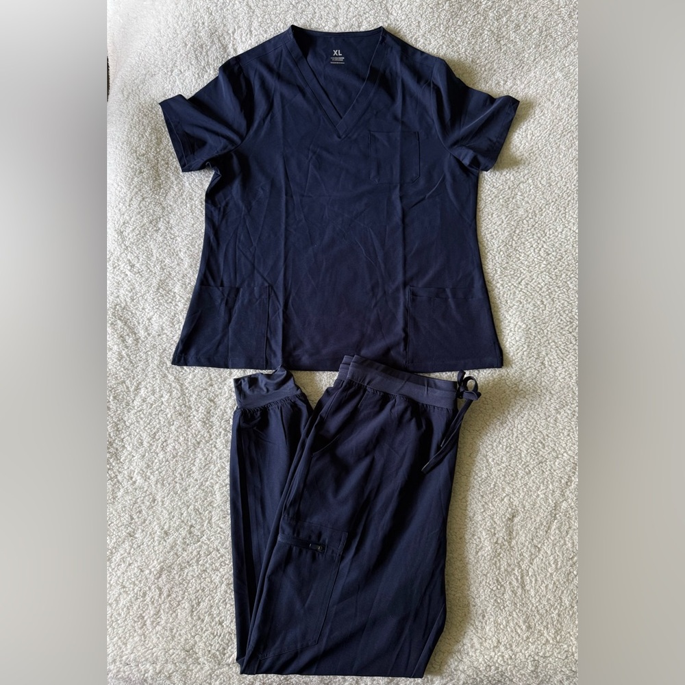 COZYFIT Women's Scrubs Set V-Neck Scrub Top & Jogger Pant Navy Blue Size XL NWOT